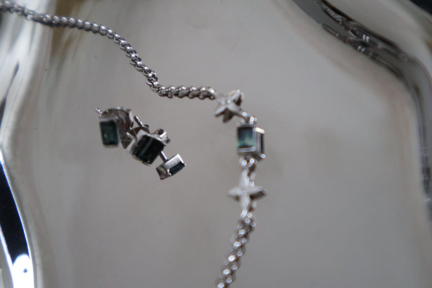 AUR Sapphire Solitaire Bracelet – Green