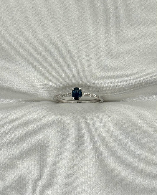 AUR Blue Sapphire Ring - Signature Sparkle Band