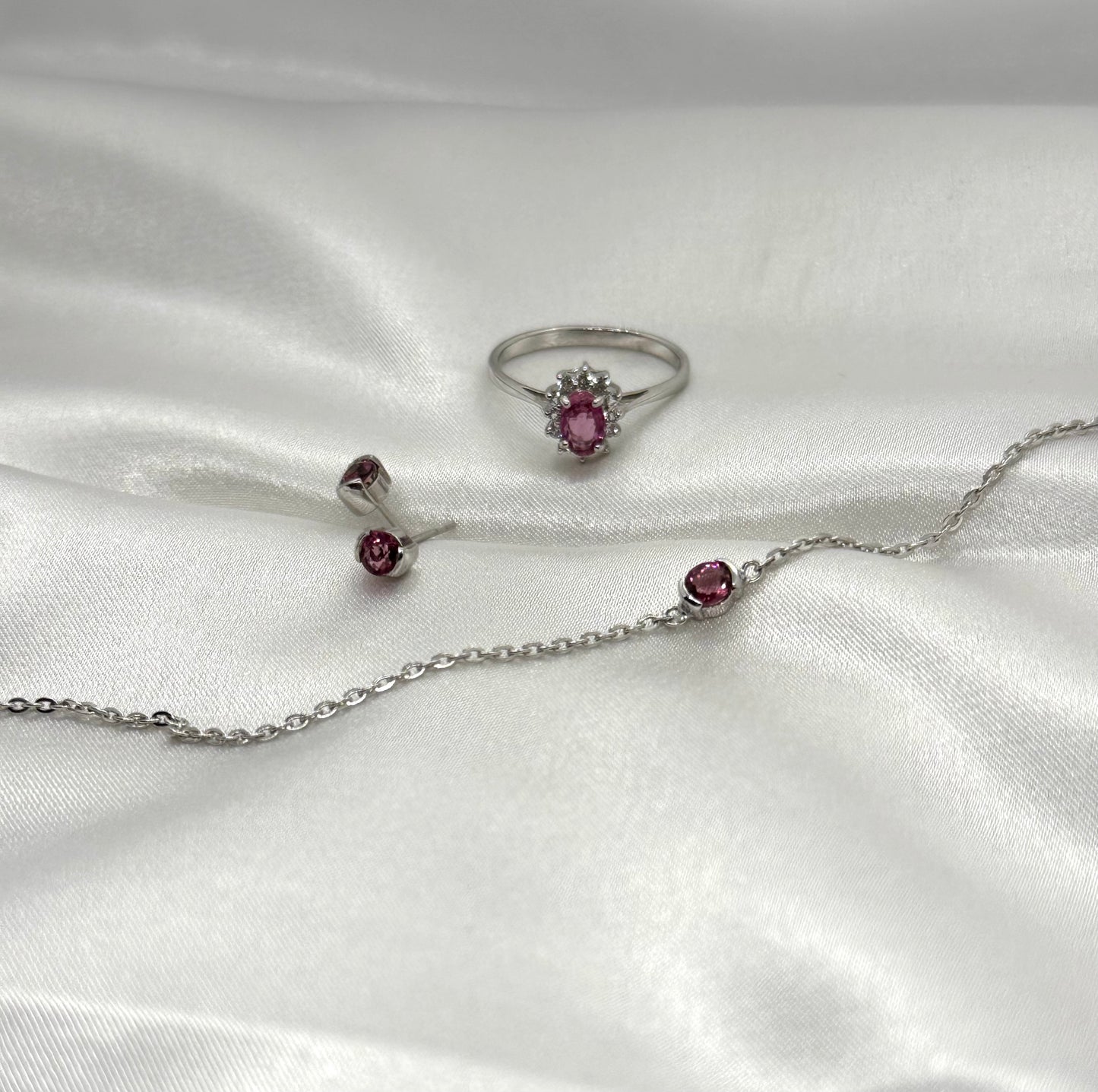 AUR Pink Sapphire - Solitaire Ring