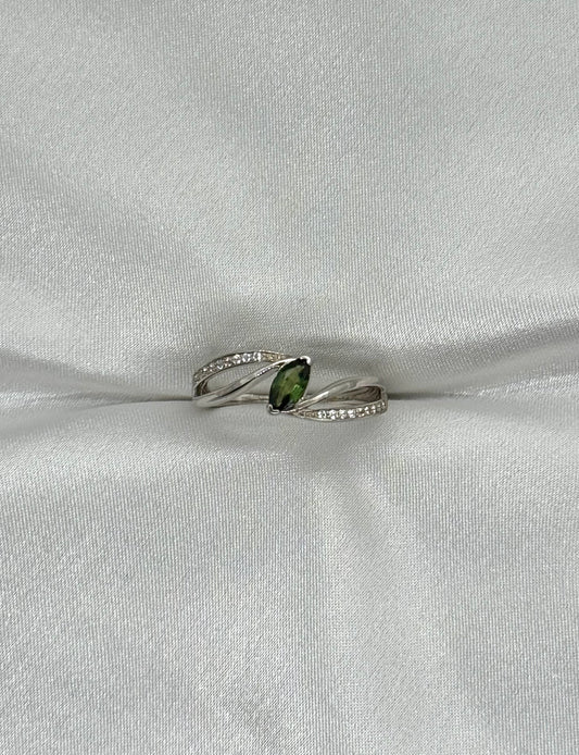 AUR Green Sapphire Ring - Signature Sparkle Band