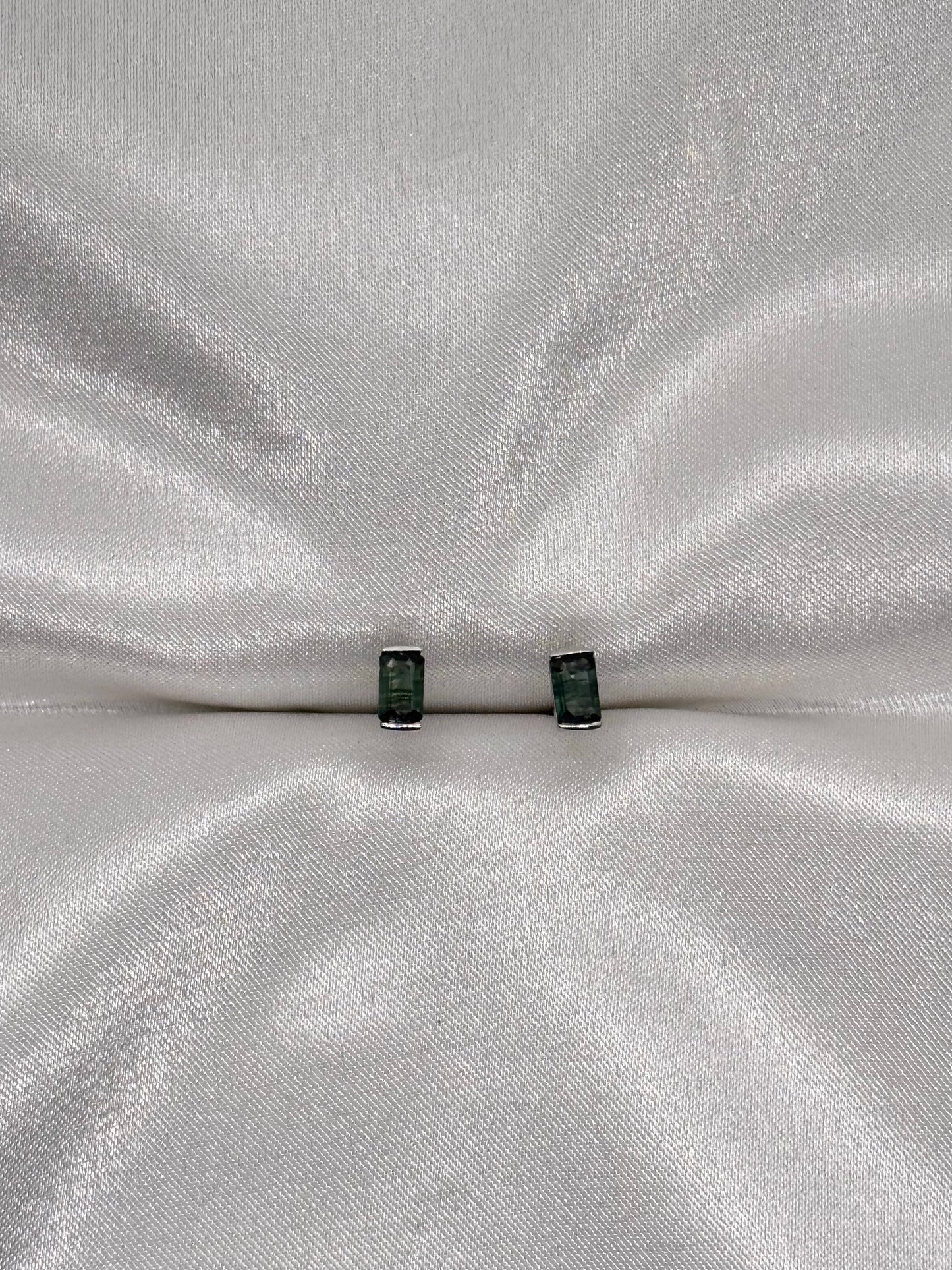 AUR Solitaire Stud Earrings with Precious Gemstones